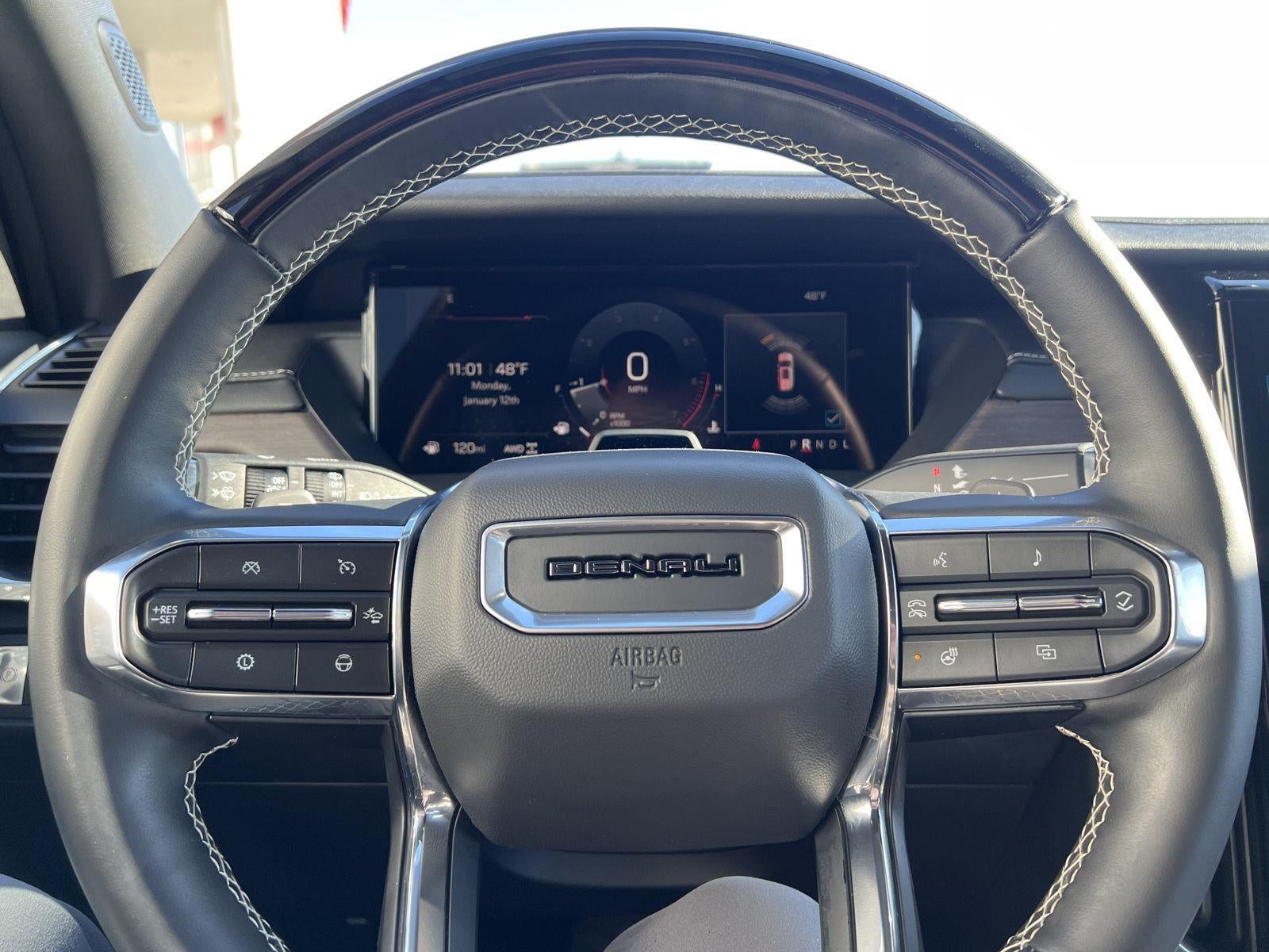 2024 GMC Acadia AWD Denali