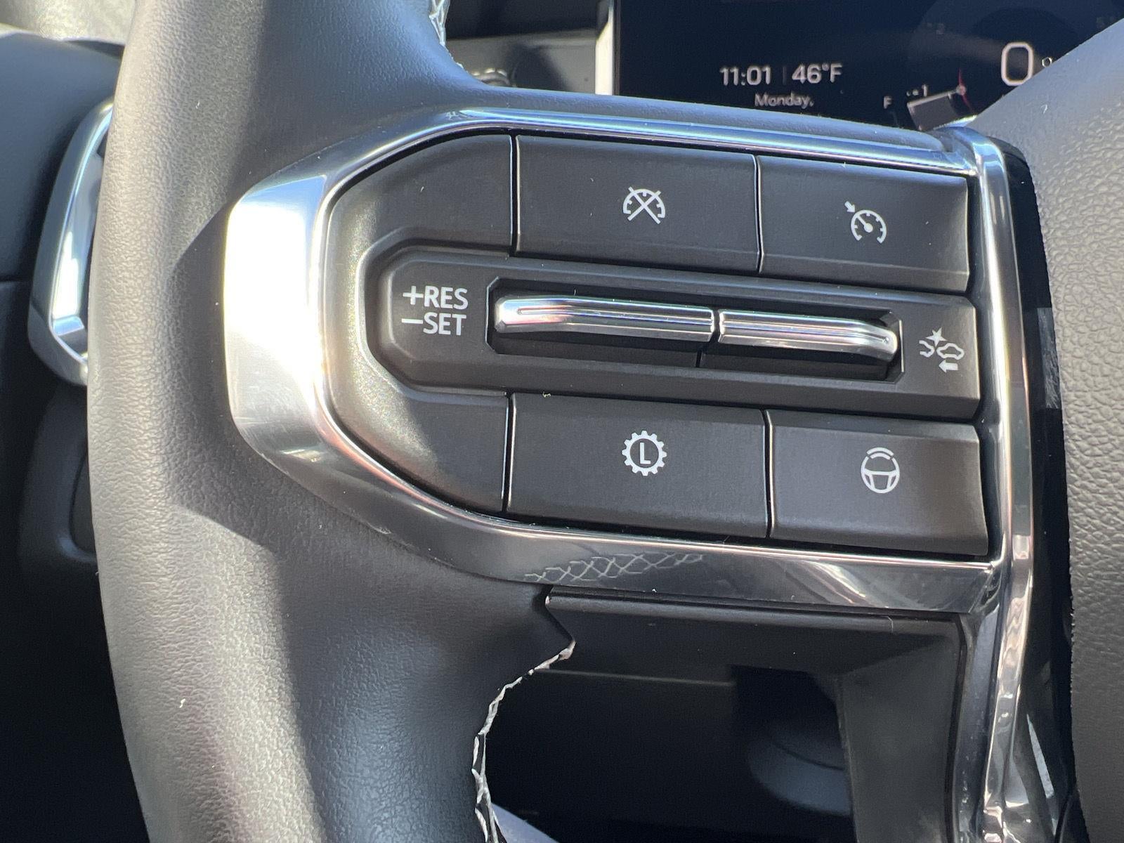 2024 GMC Acadia AWD Denali