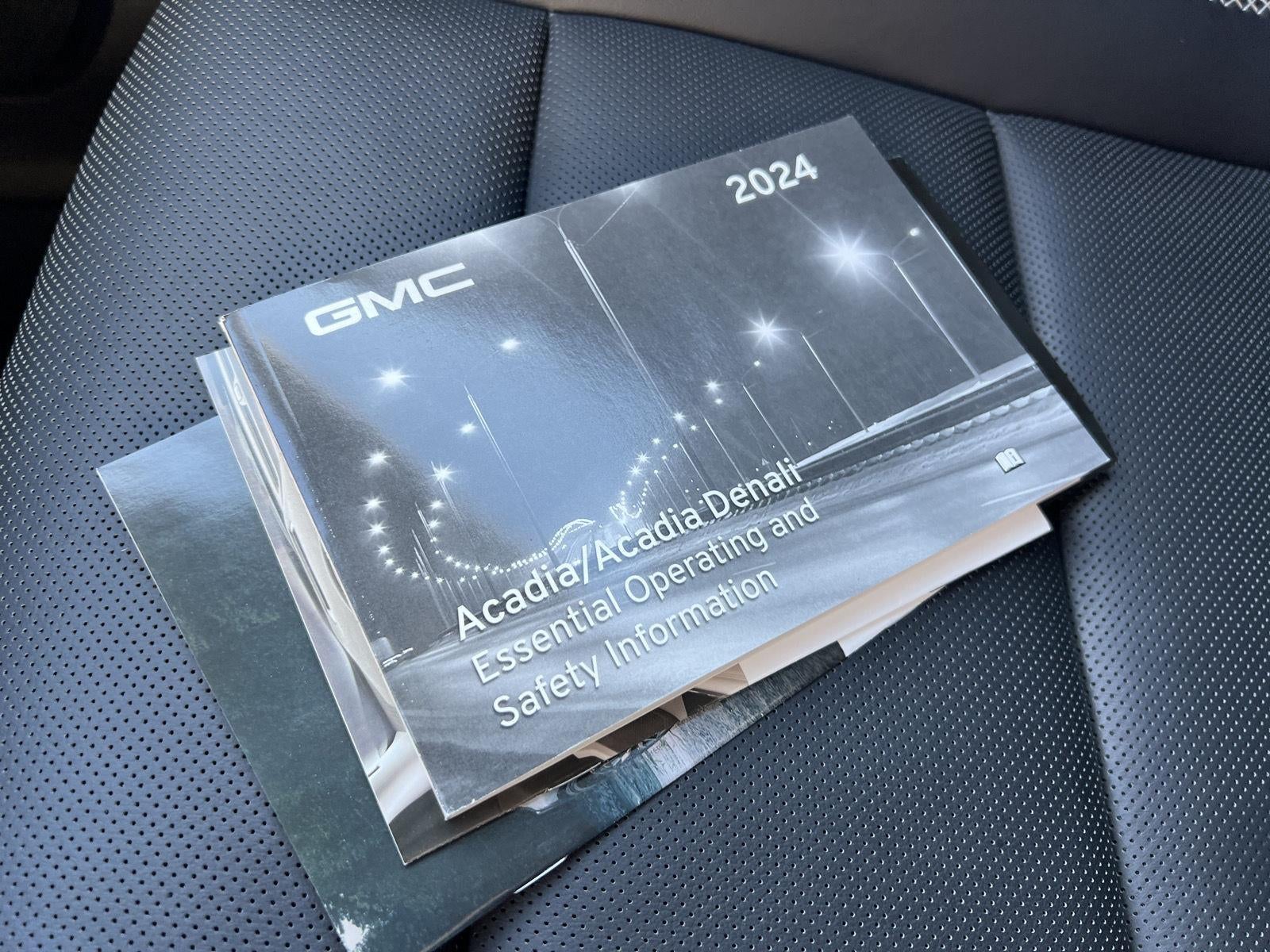 2024 GMC Acadia AWD Denali