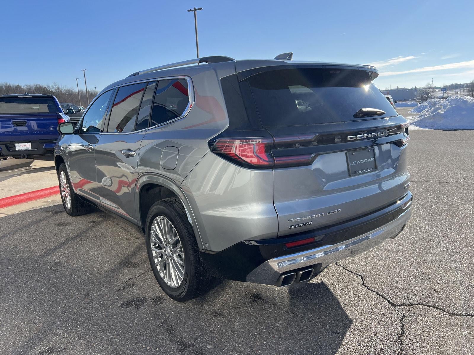 2024 GMC Acadia AWD Denali