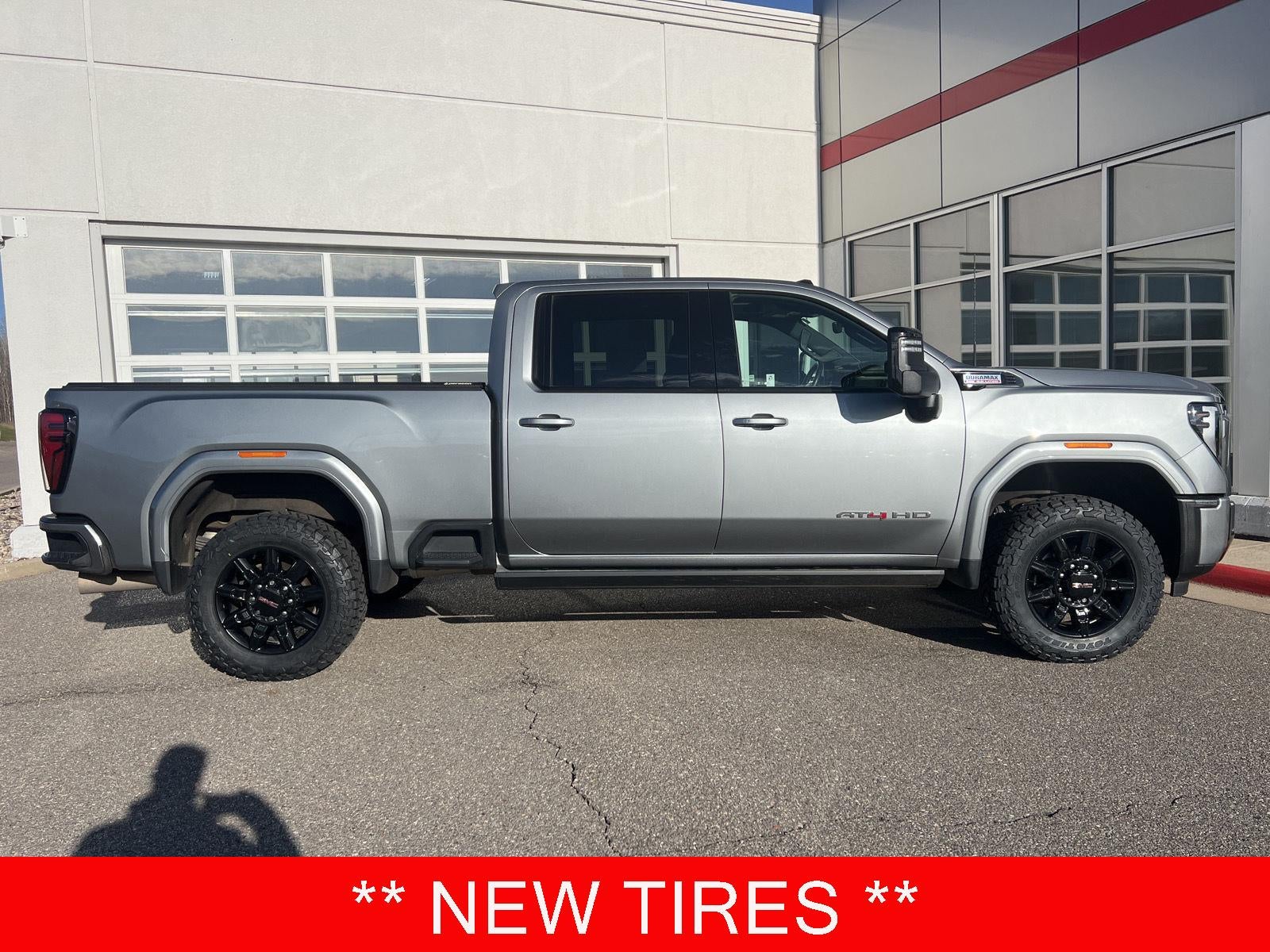 2024 GMC Sierra 2500HD AT4