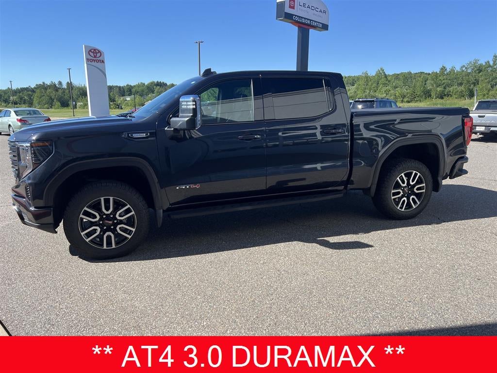 2024 GMC Sierra 1500 AT4