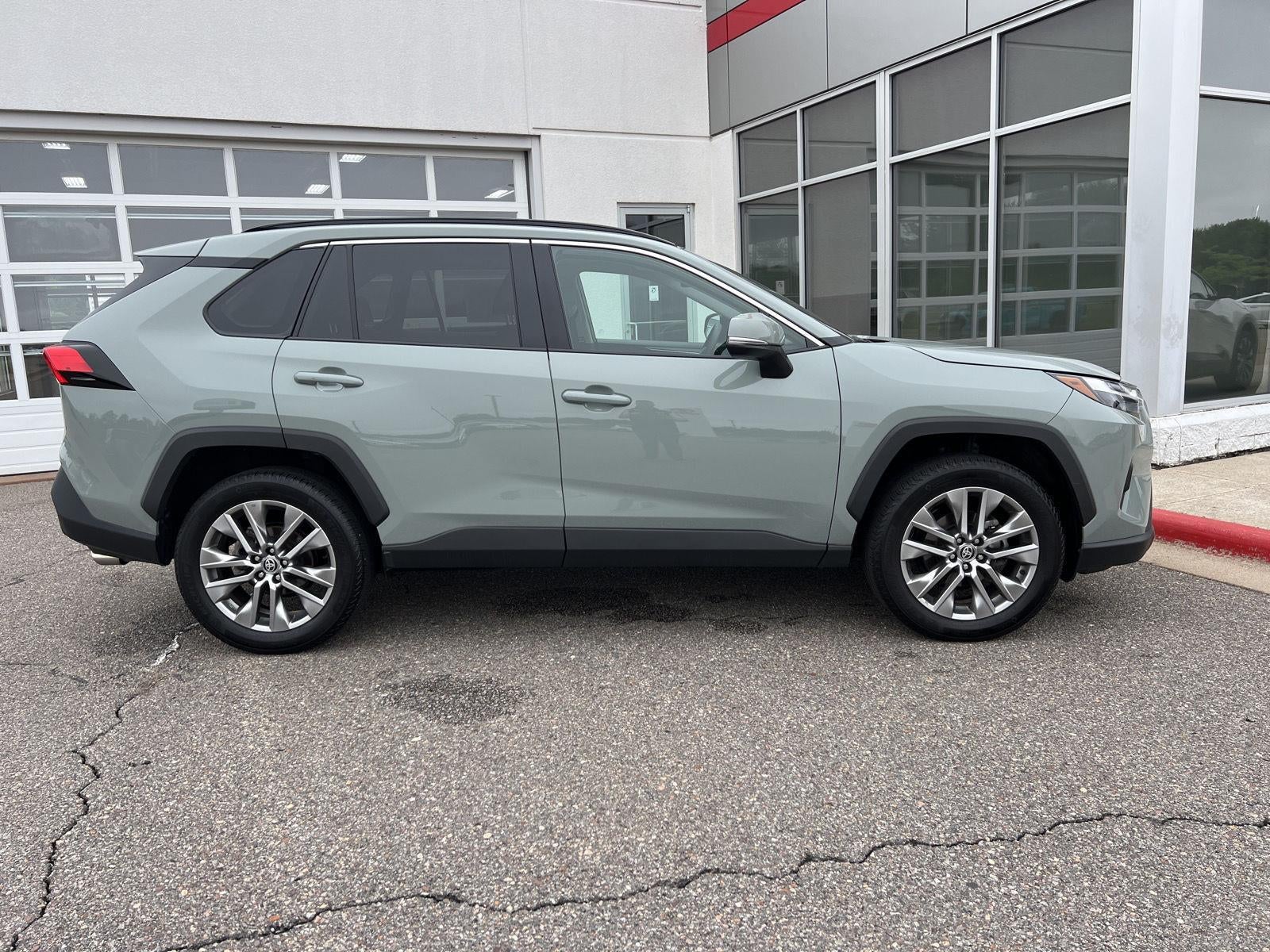 2023 Toyota RAV4 XLE Premium