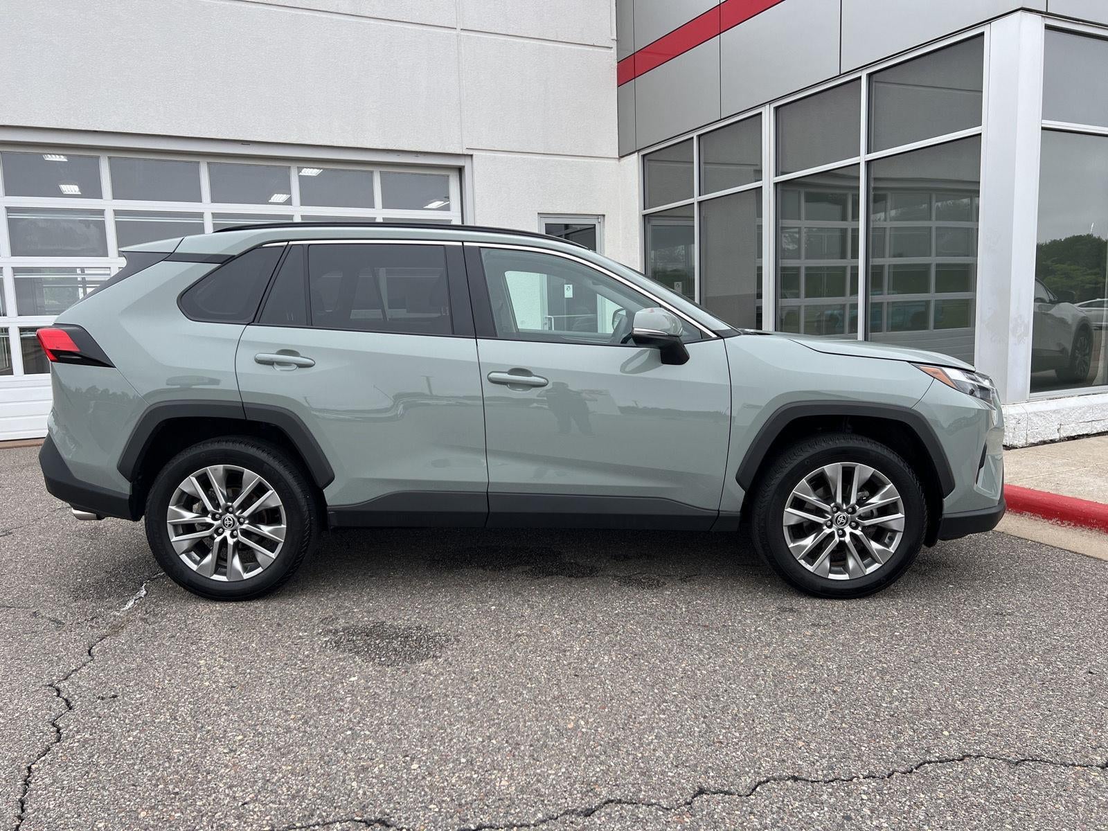2023 Toyota RAV4 XLE Premium