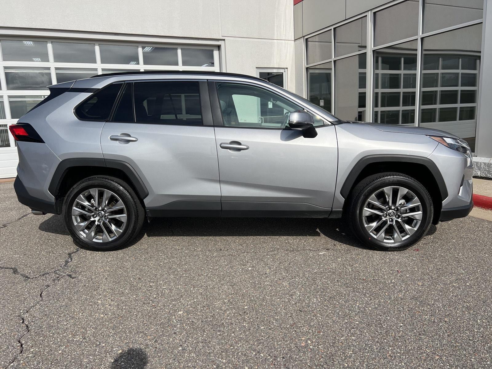 2025 Toyota RAV4 XLE Premium