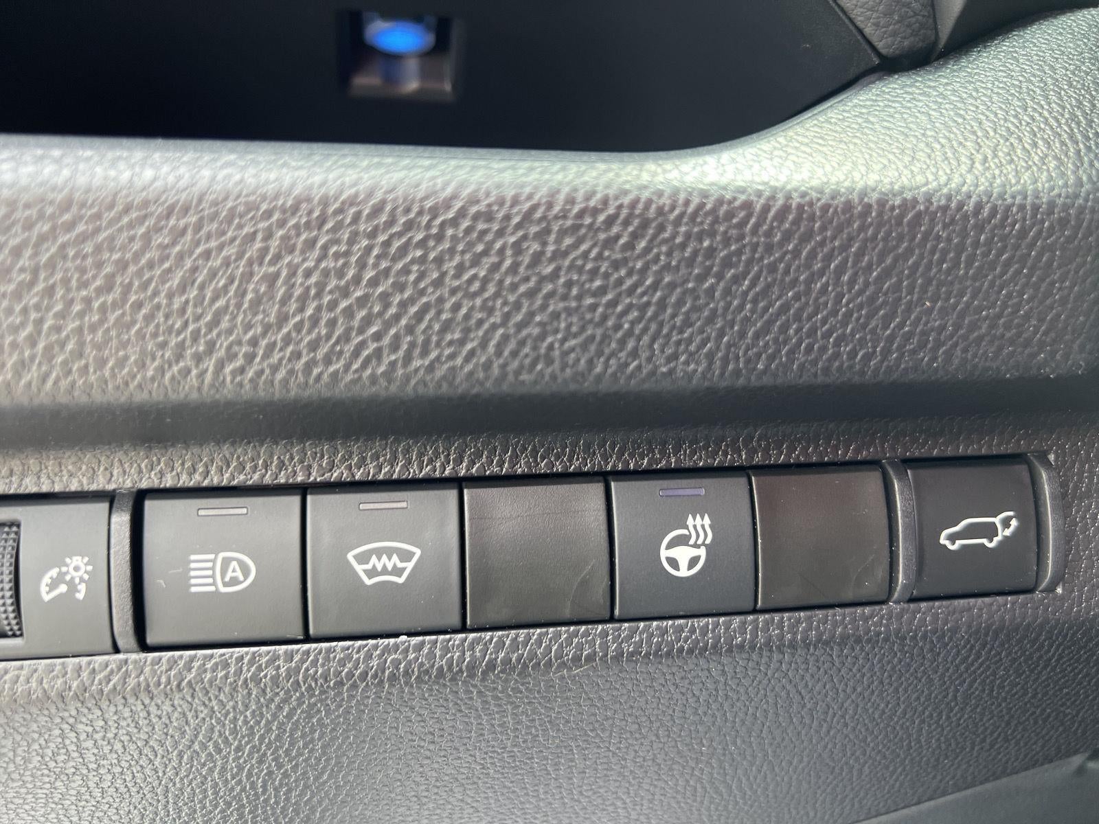 2025 Toyota RAV4 Hybrid XSE