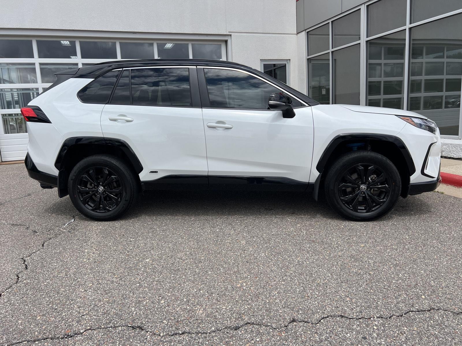 2025 Toyota RAV4 Hybrid XSE