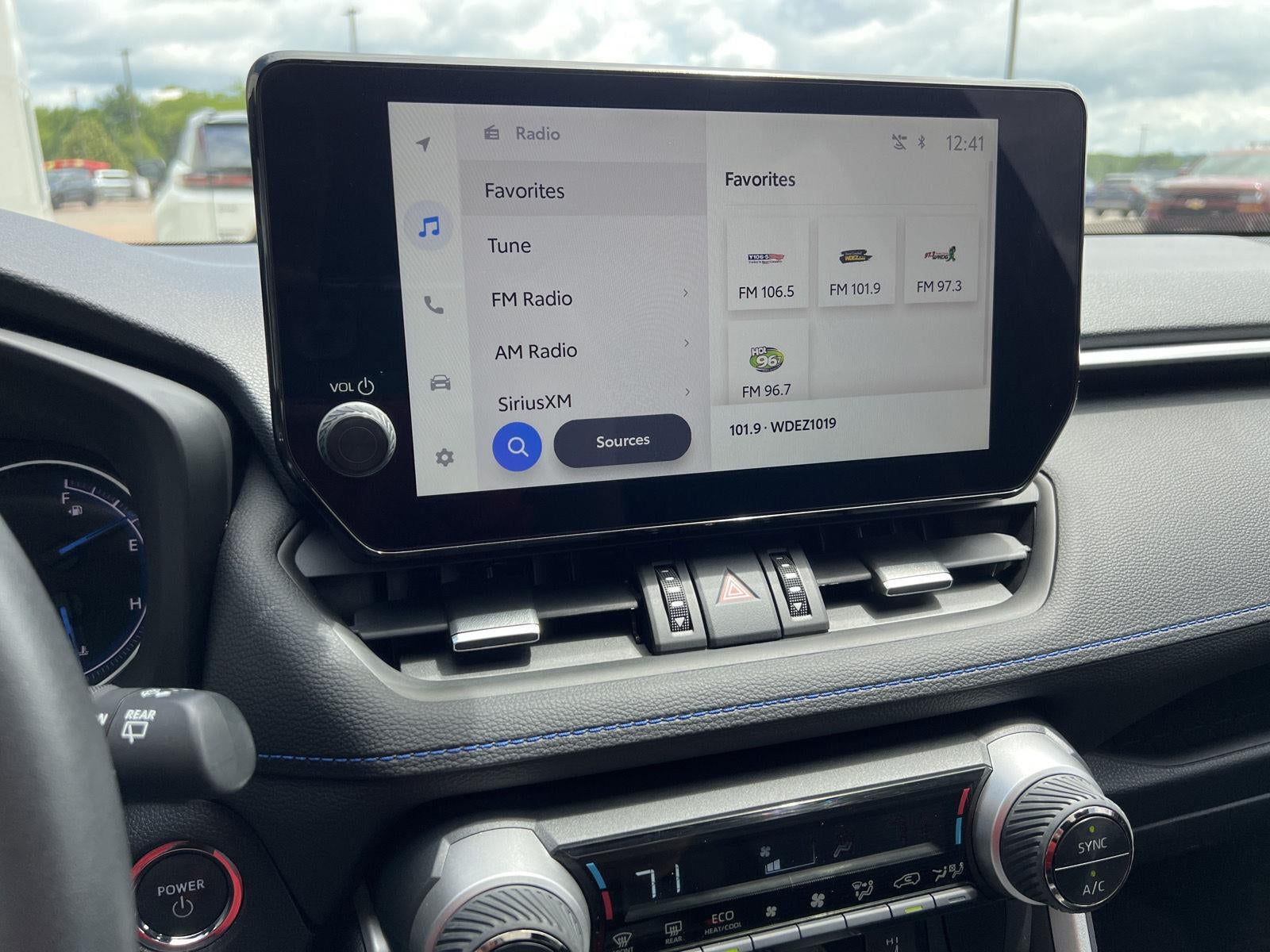 2025 Toyota RAV4 Hybrid XSE