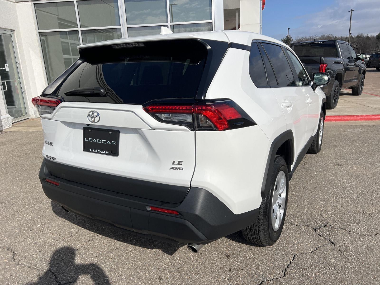2025 Toyota RAV4 LE