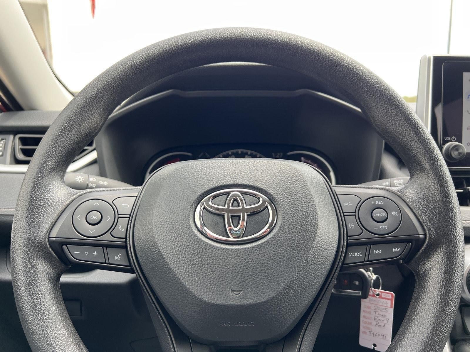 2025 Toyota RAV4 LE