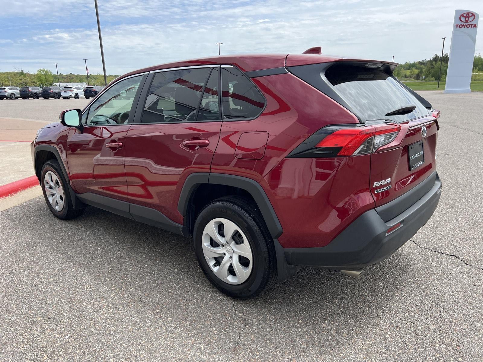 2025 Toyota RAV4 LE