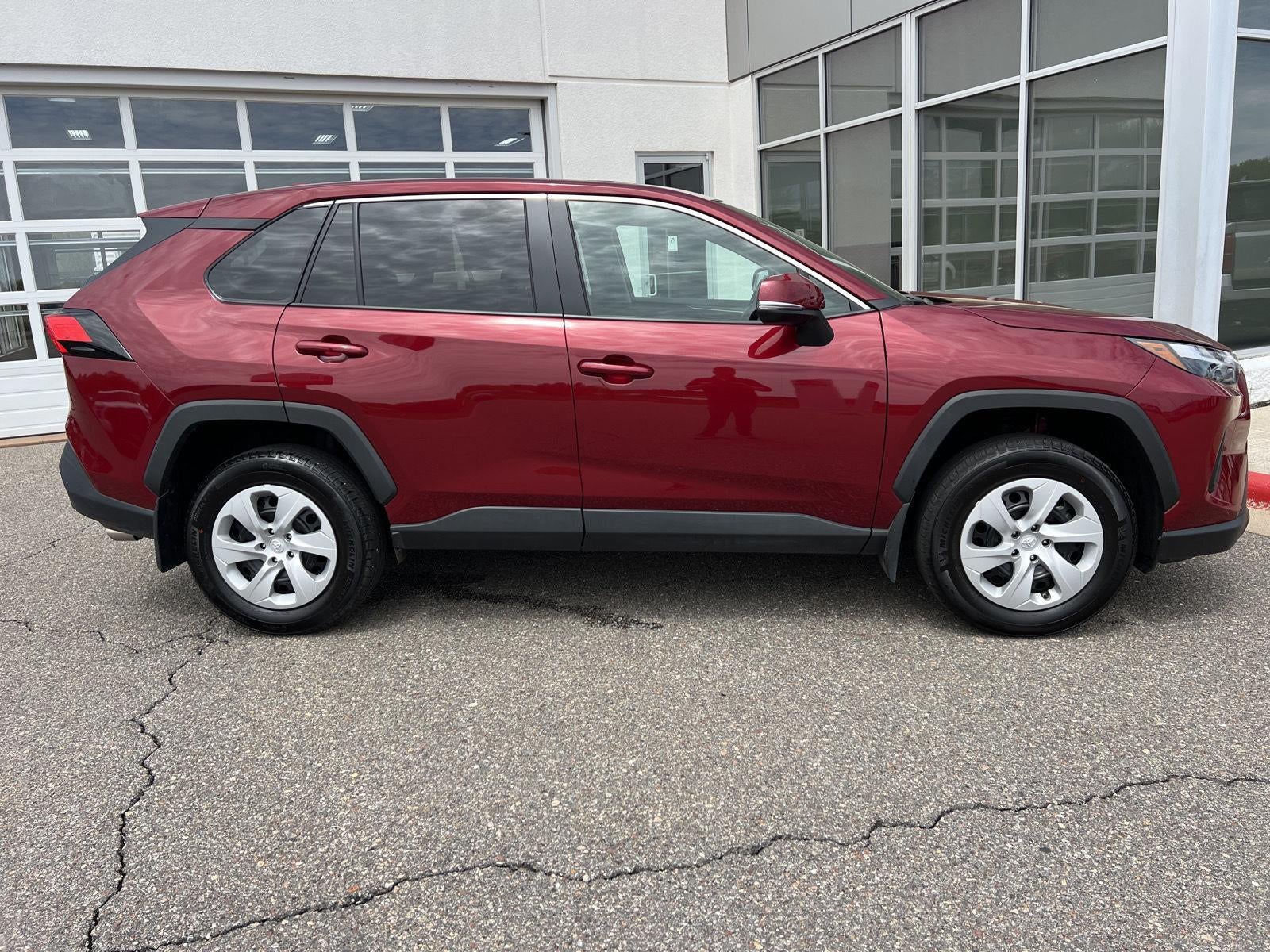2025 Toyota RAV4 LE