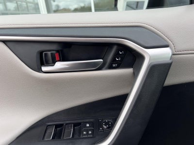 2020 Toyota RAV4 Limited