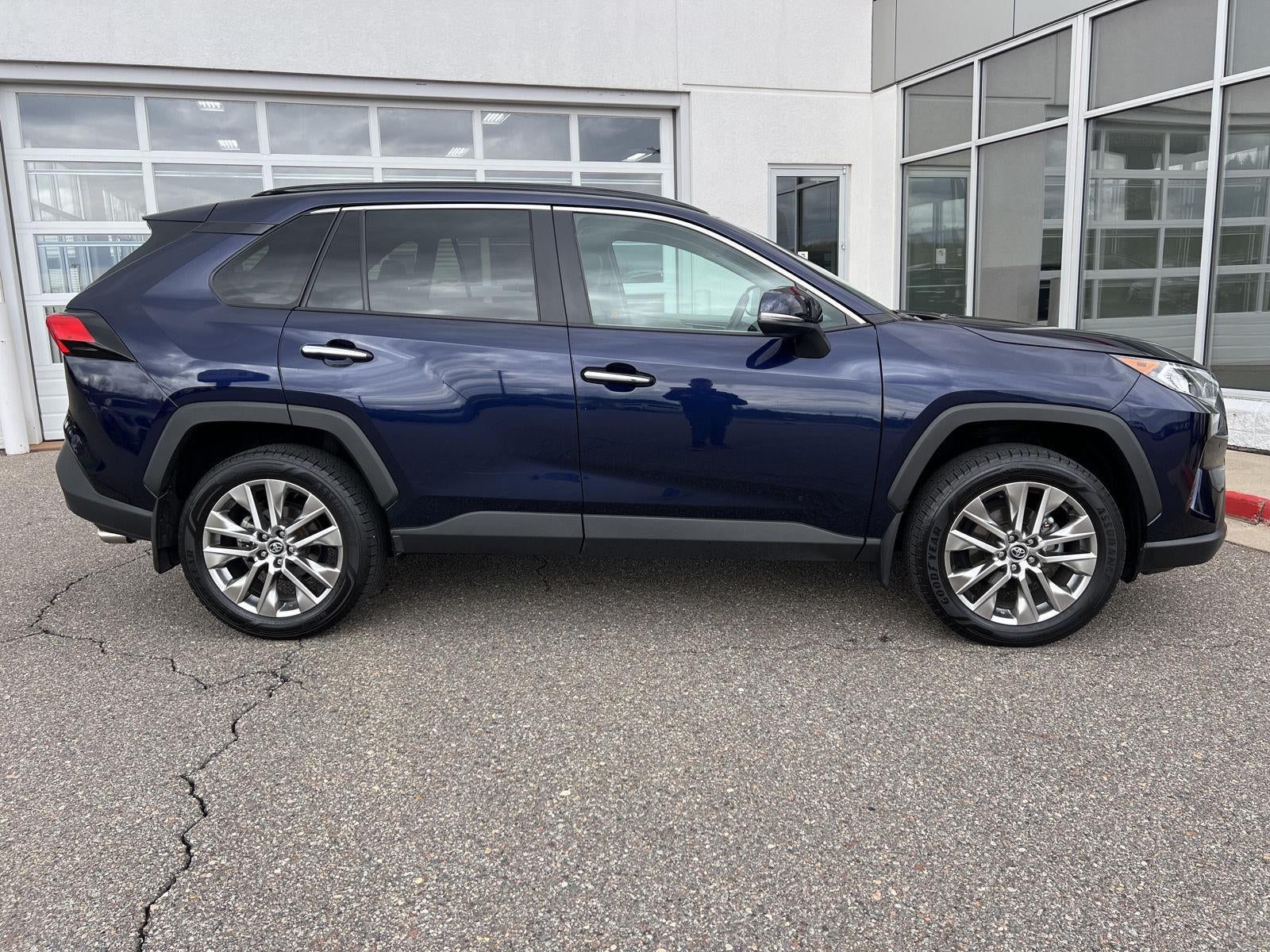 2020 Toyota RAV4 Limited