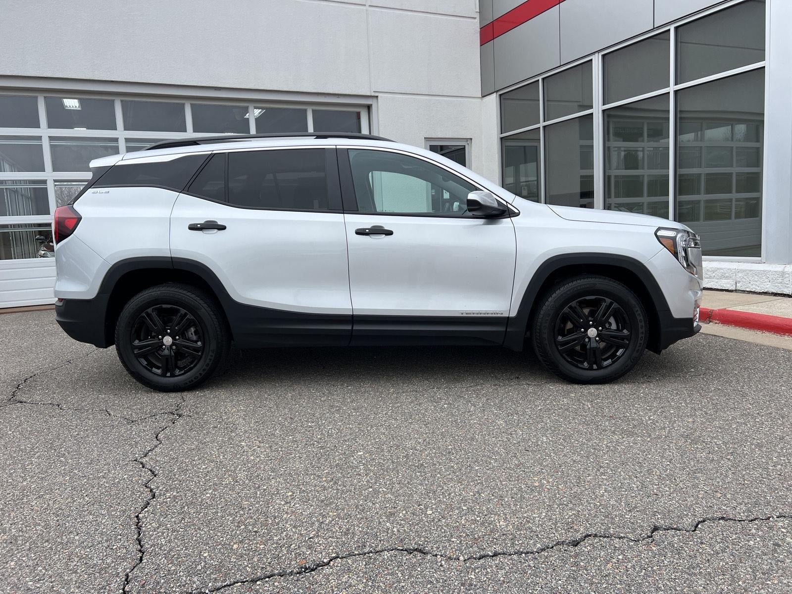 2022 GMC Terrain SLE