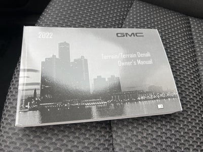 2022 GMC Terrain SLE