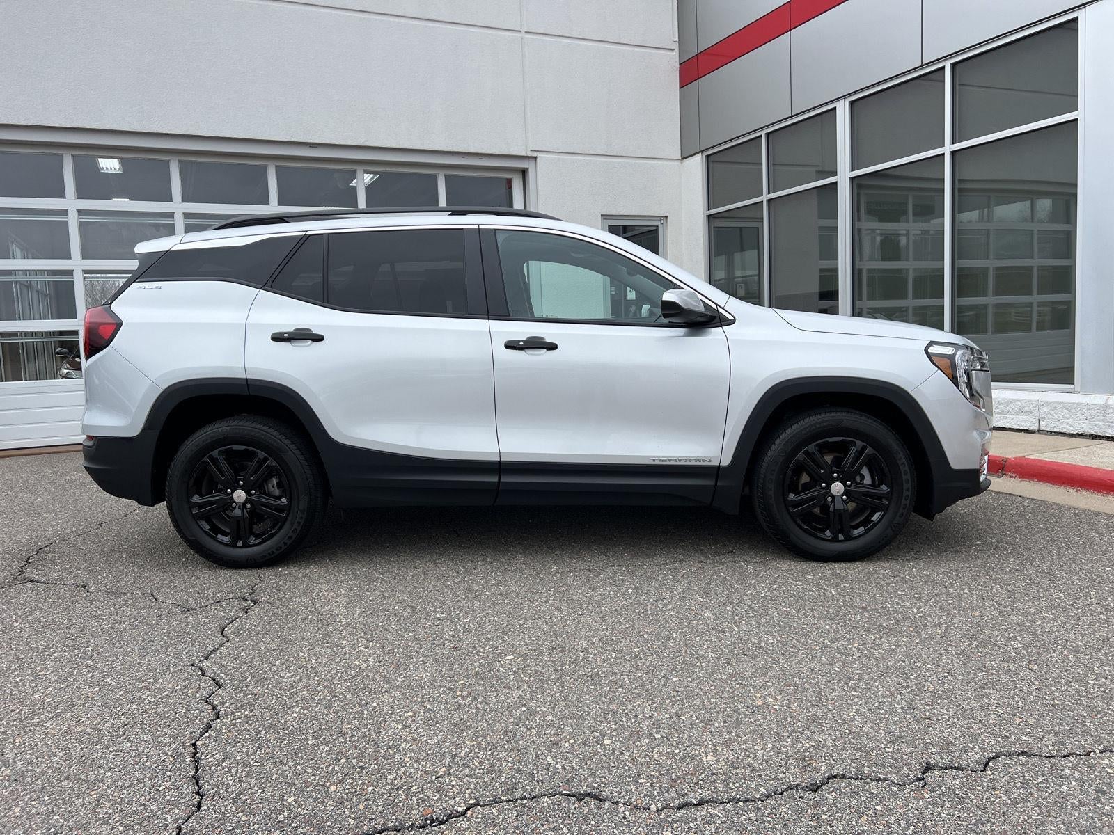 2022 GMC Terrain SLE