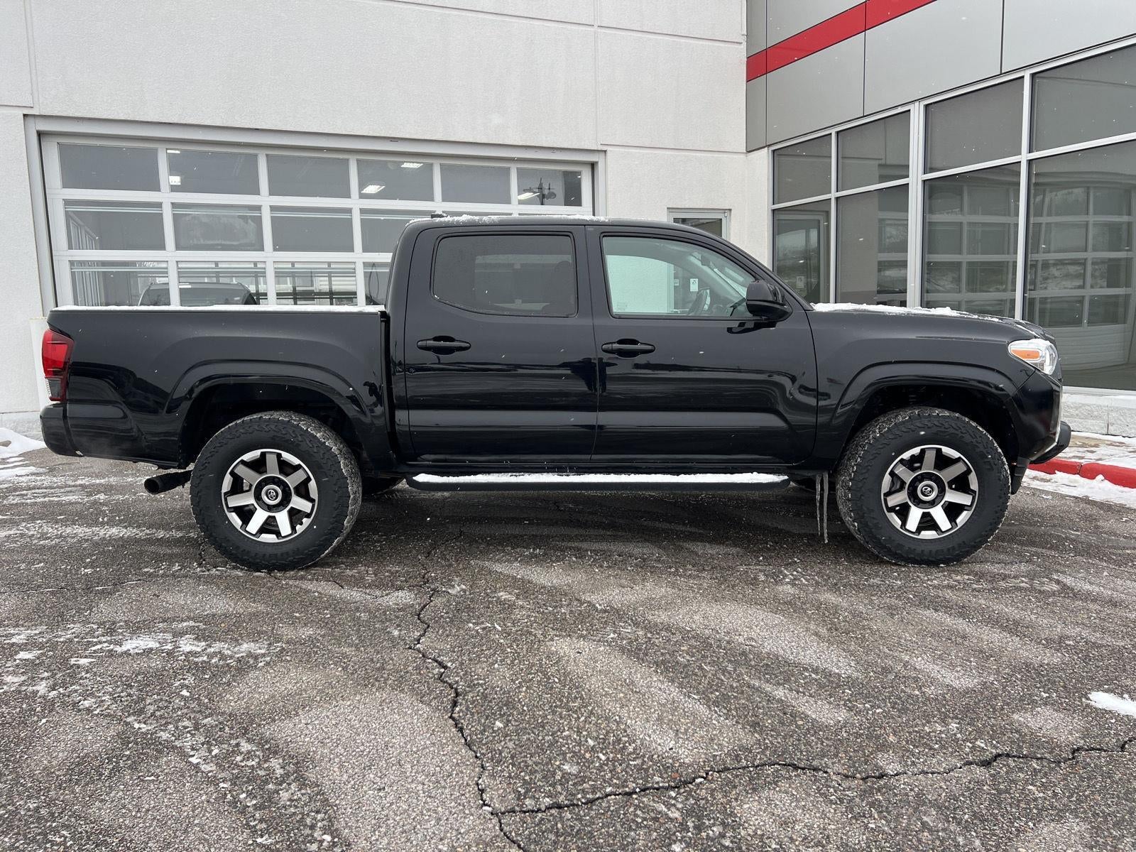2022 Toyota Tacoma SR