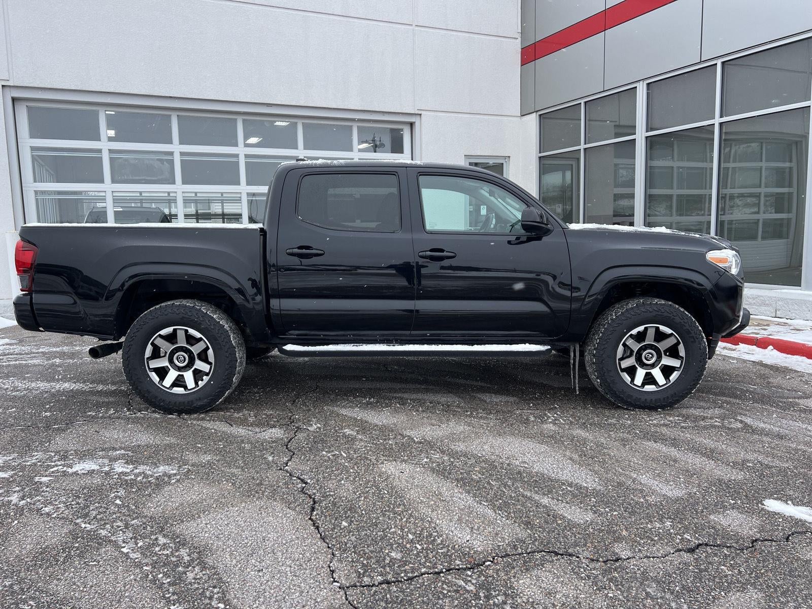 2022 Toyota Tacoma SR