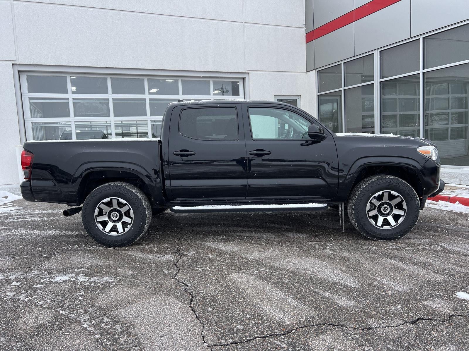 2022 Toyota Tacoma SR