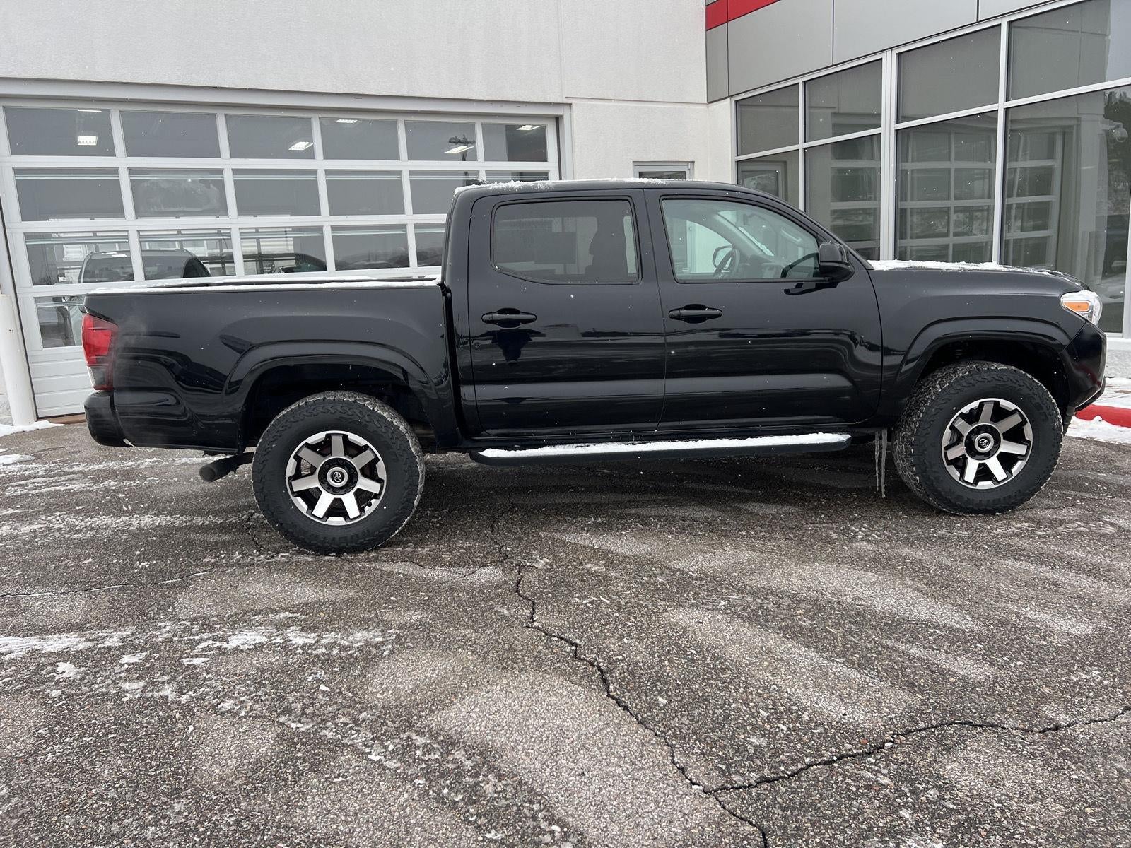 2022 Toyota Tacoma SR