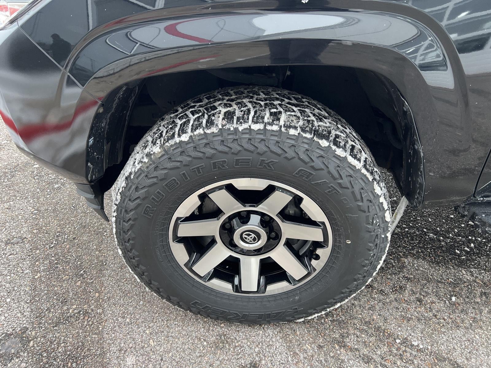 2022 Toyota Tacoma SR