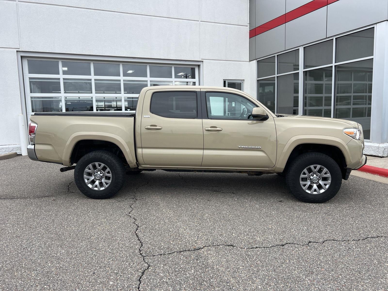 2016 Toyota Tacoma SR5