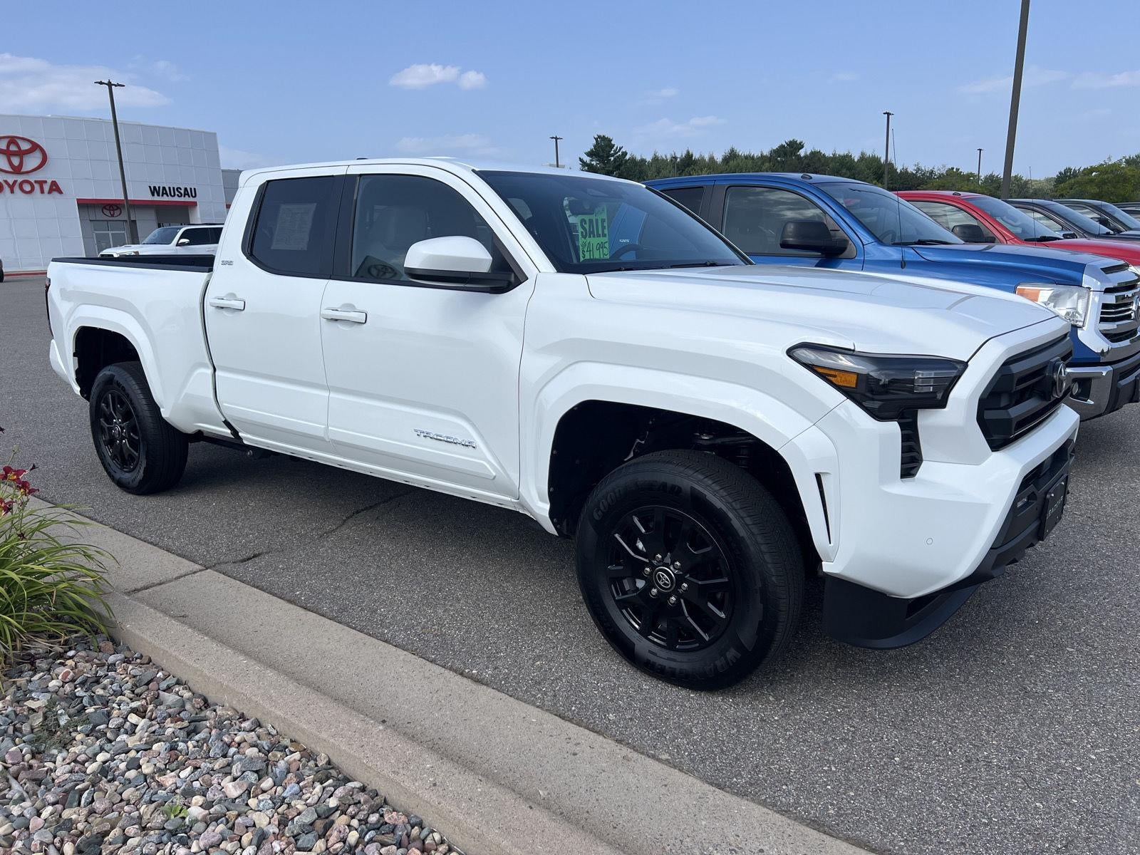2026 Toyota Tacoma SR5 - Photo 26
