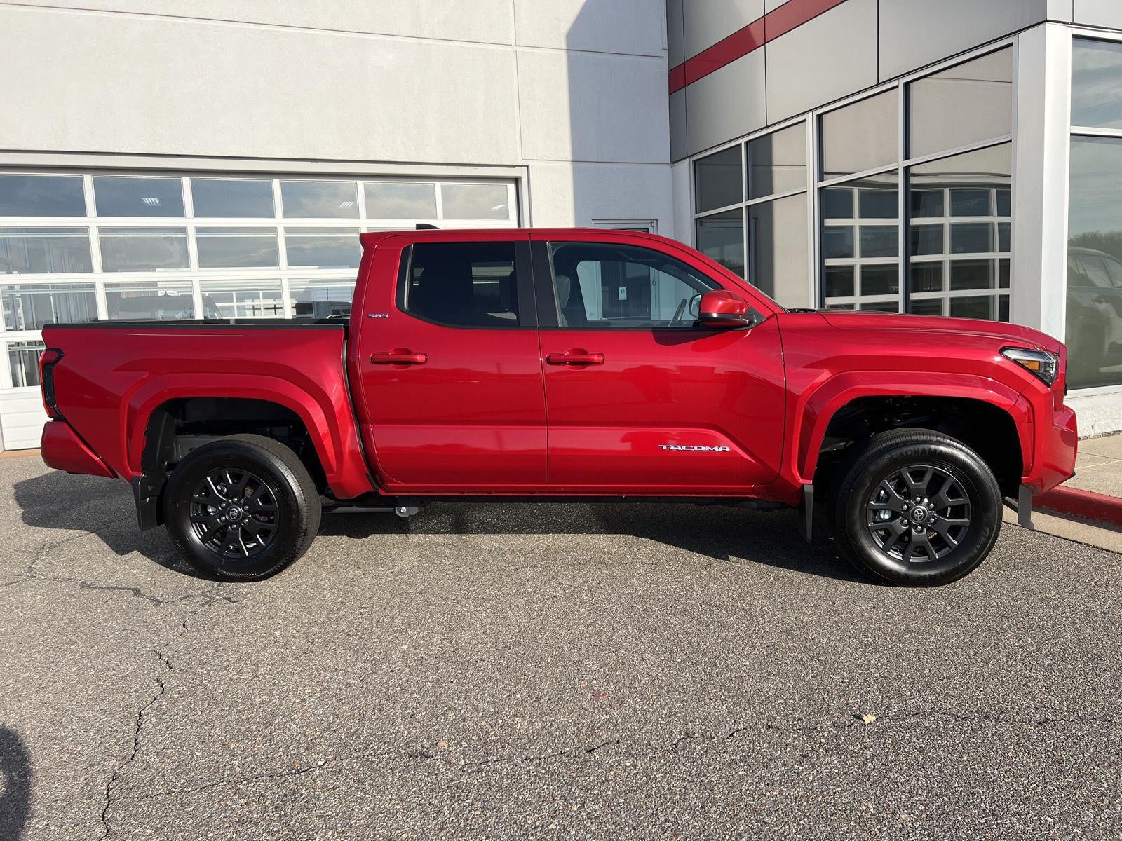 2026 Toyota TACOMA 4WD SR5 DOUBLE CAB 5' BED AT
