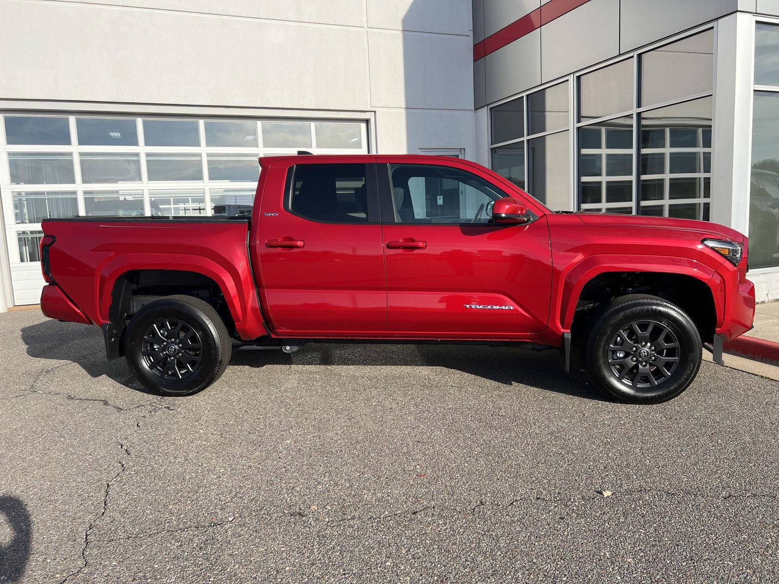 2026 Toyota TACOMA 4WD SR5 DOUBLE CAB 5' BED AT