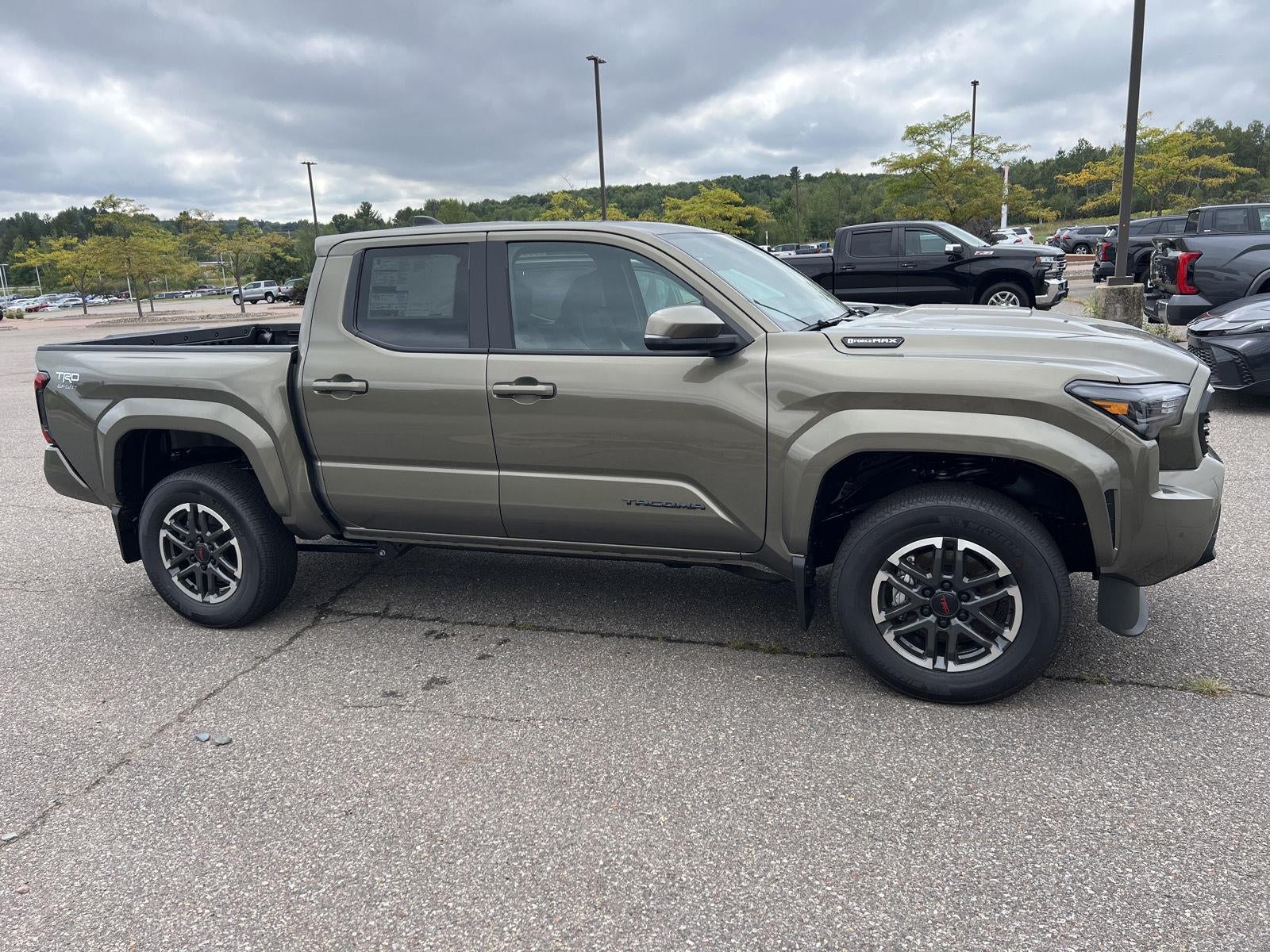 2026 Toyota Tacoma TRD Sport - Photo 17