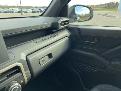 2026 Toyota TACOMA 4WD SR DOUBLE CAB 5' BED AT