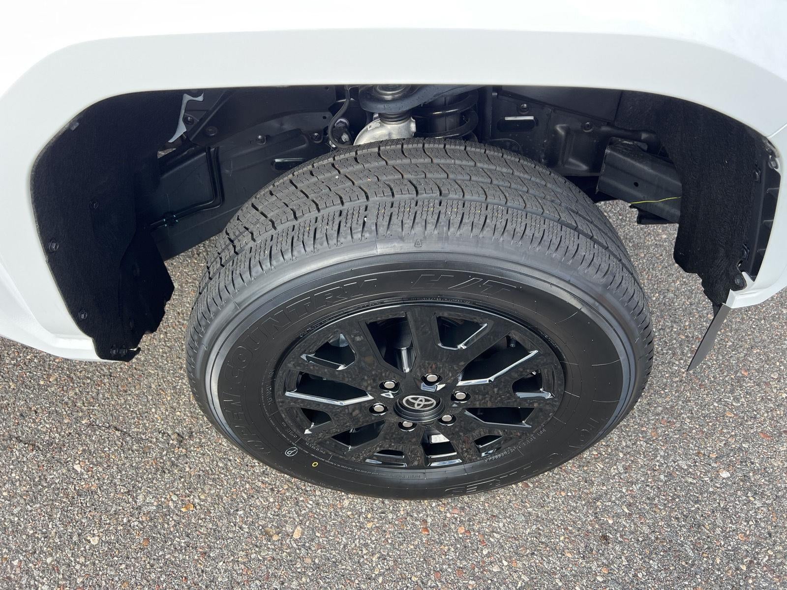 2026 Toyota TACOMA 4WD SR DOUBLE CAB 5' BED AT
