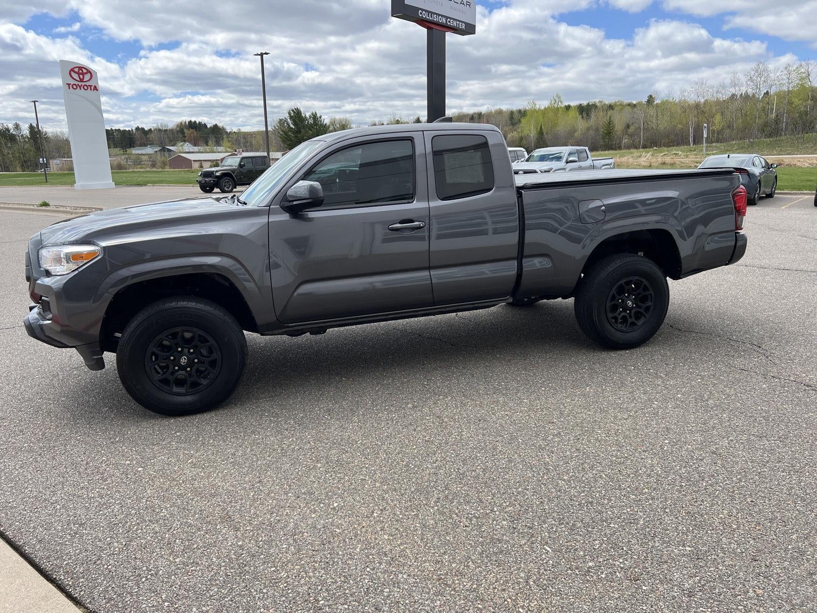 2022 Toyota Tacoma SR