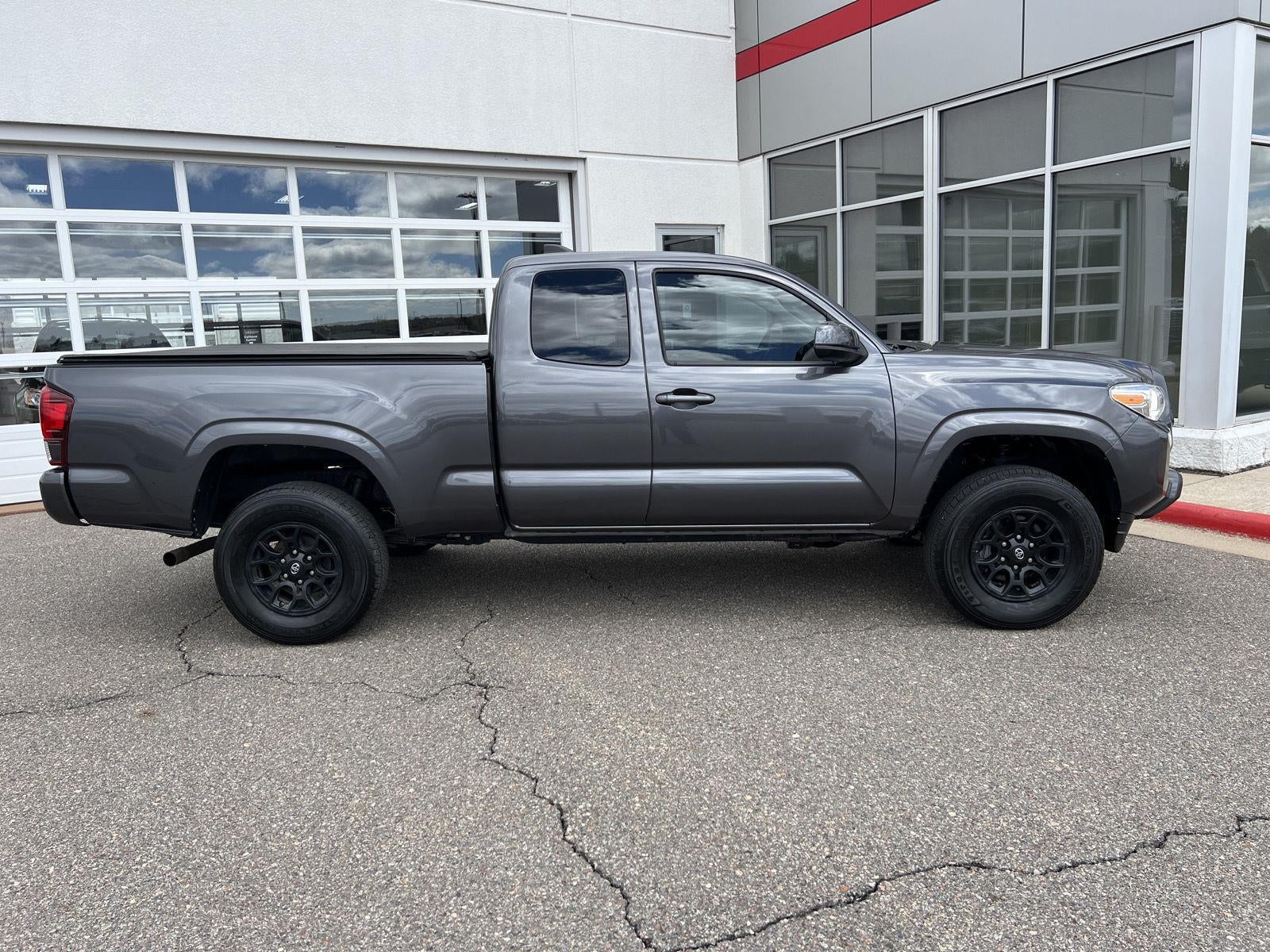 2022 Toyota Tacoma SR