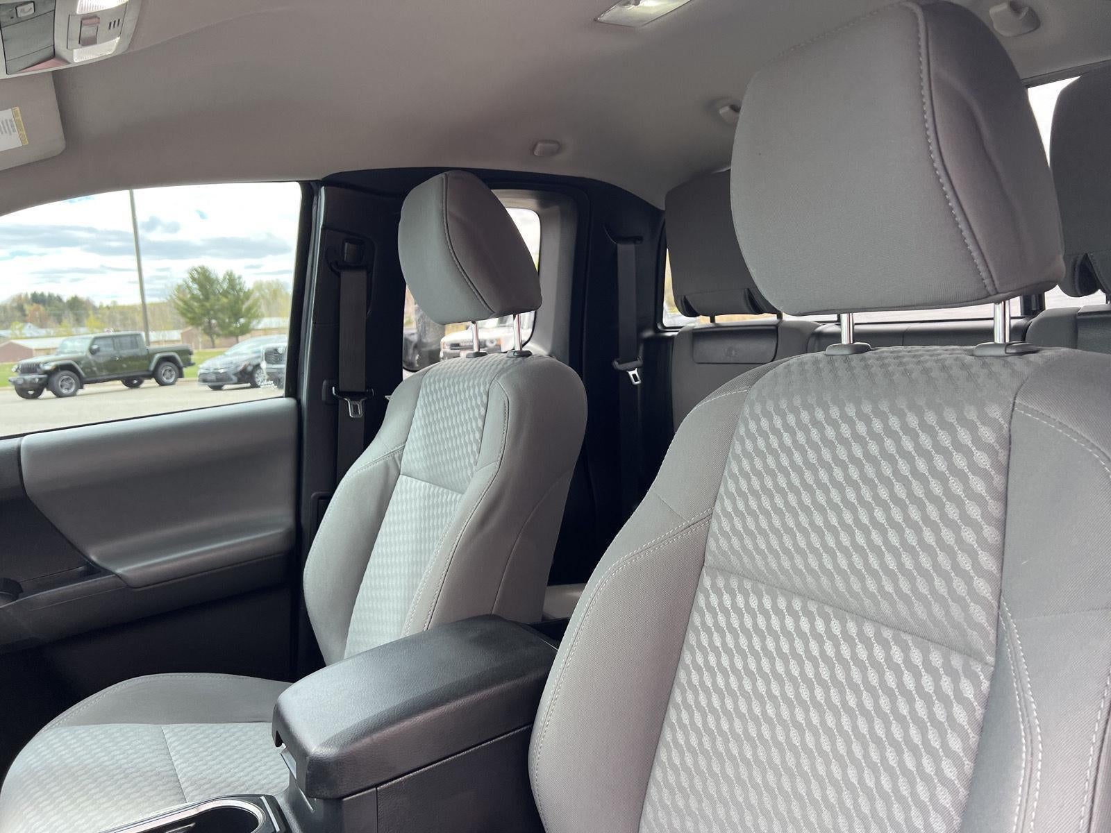 2022 Toyota Tacoma SR