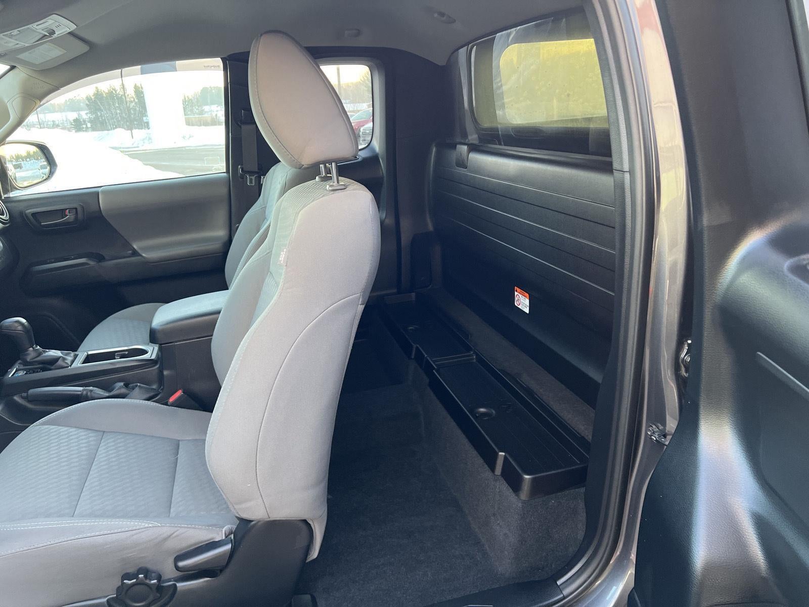 2022 Toyota Tacoma SR