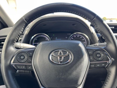 2019 Toyota Camry Hybrid XLE