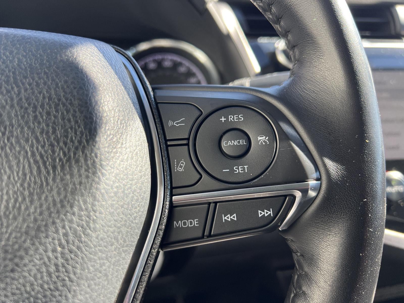 2019 Toyota Camry Hybrid XLE