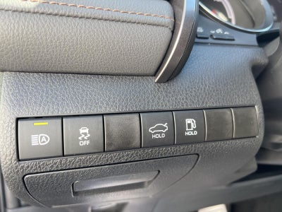 2019 Toyota Camry Hybrid XLE