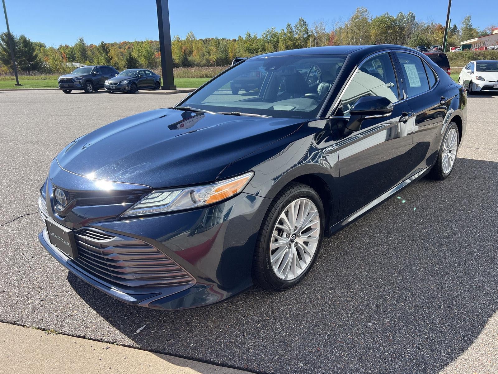 2019 Toyota Camry Hybrid XLE