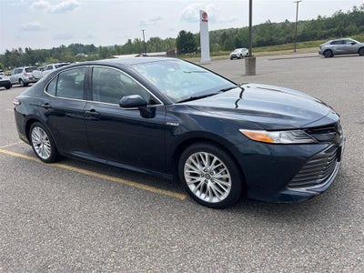 2019 Toyota Camry Hybrid XLE