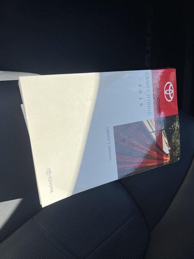 2019 Toyota Camry Hybrid XLE