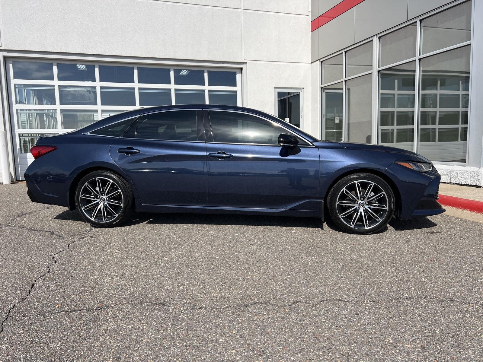 2019 Toyota Avalon Touring