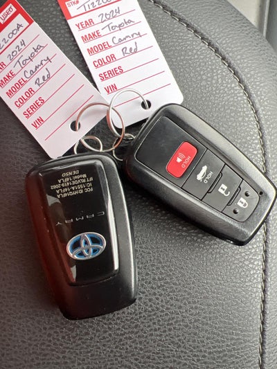 2024 Toyota Camry Hybrid XLE