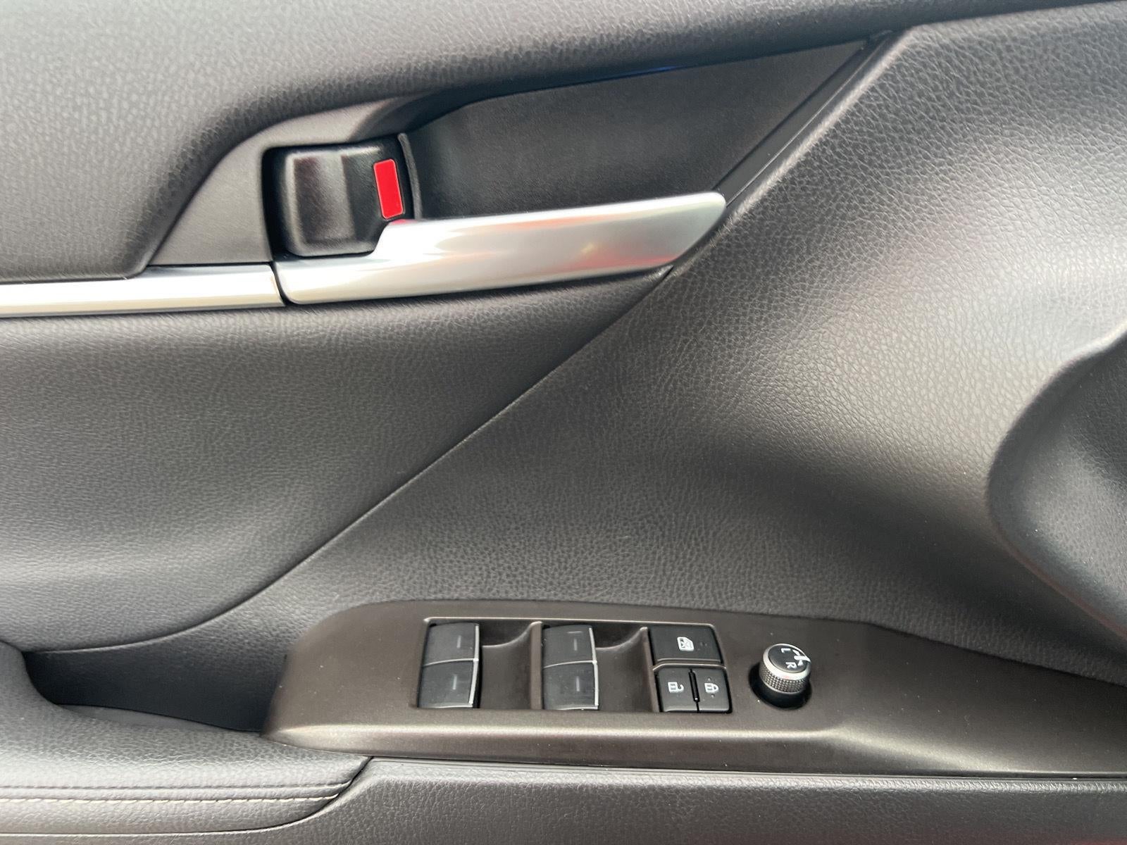 2024 Toyota Camry Hybrid XLE