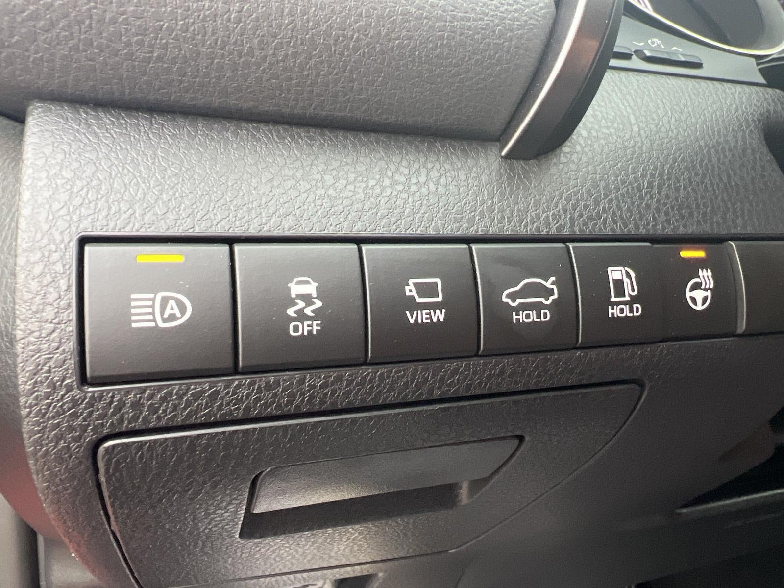 2024 Toyota Camry Hybrid XLE