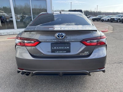 2024 Toyota Camry Hybrid SE