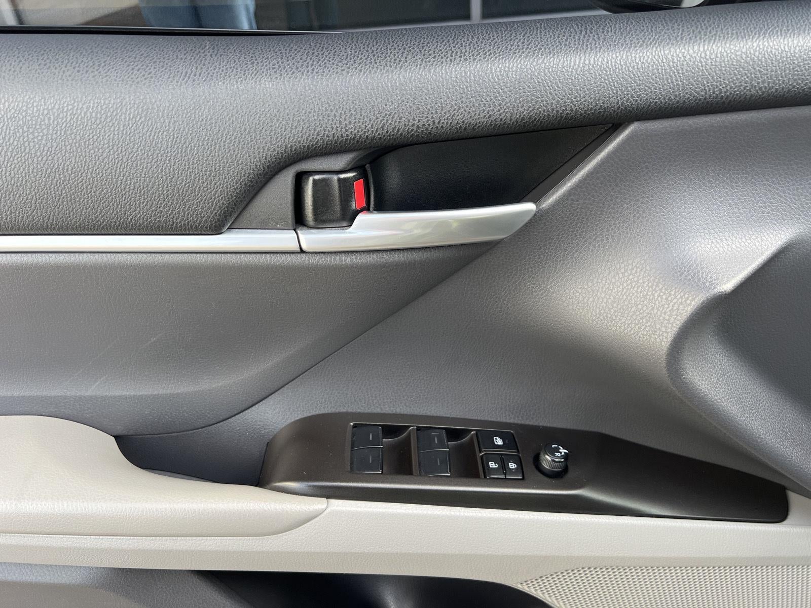 2024 Toyota Camry Hybrid SE