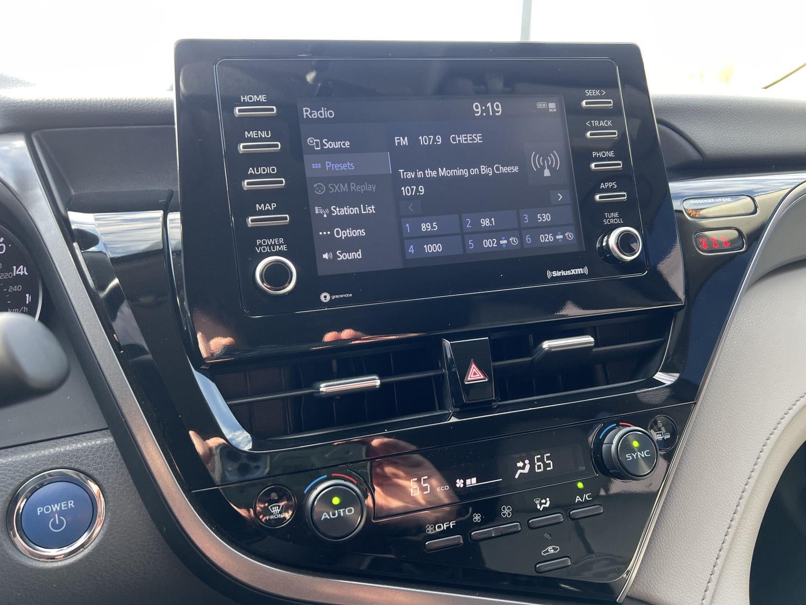 2024 Toyota Camry Hybrid SE